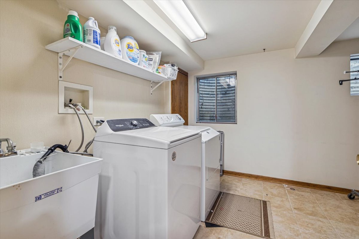 18334 Pine Wood Lane, Tinley Park, IL 60477