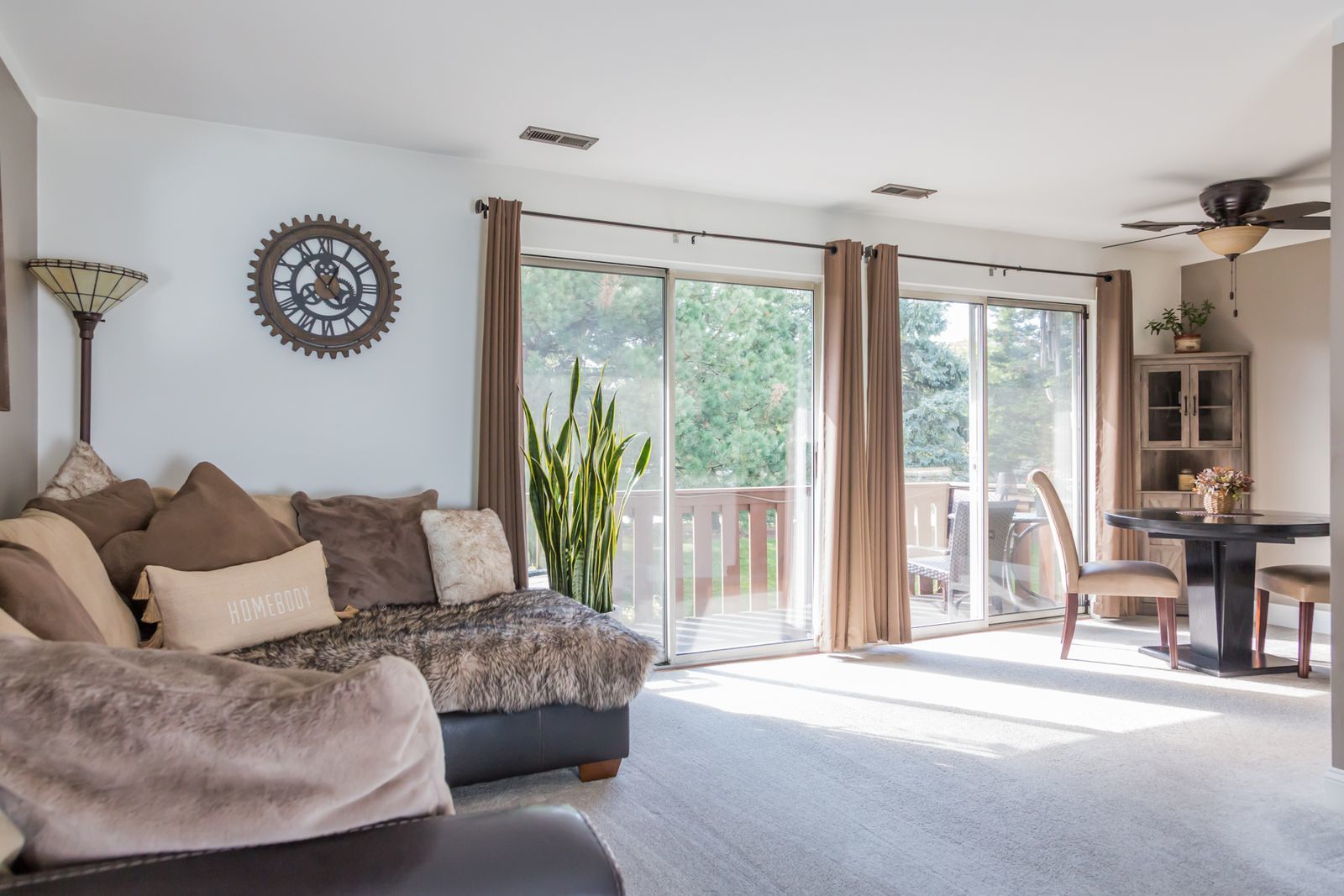 699 GREENFIELD Court #B2, Bartlett, IL 60103