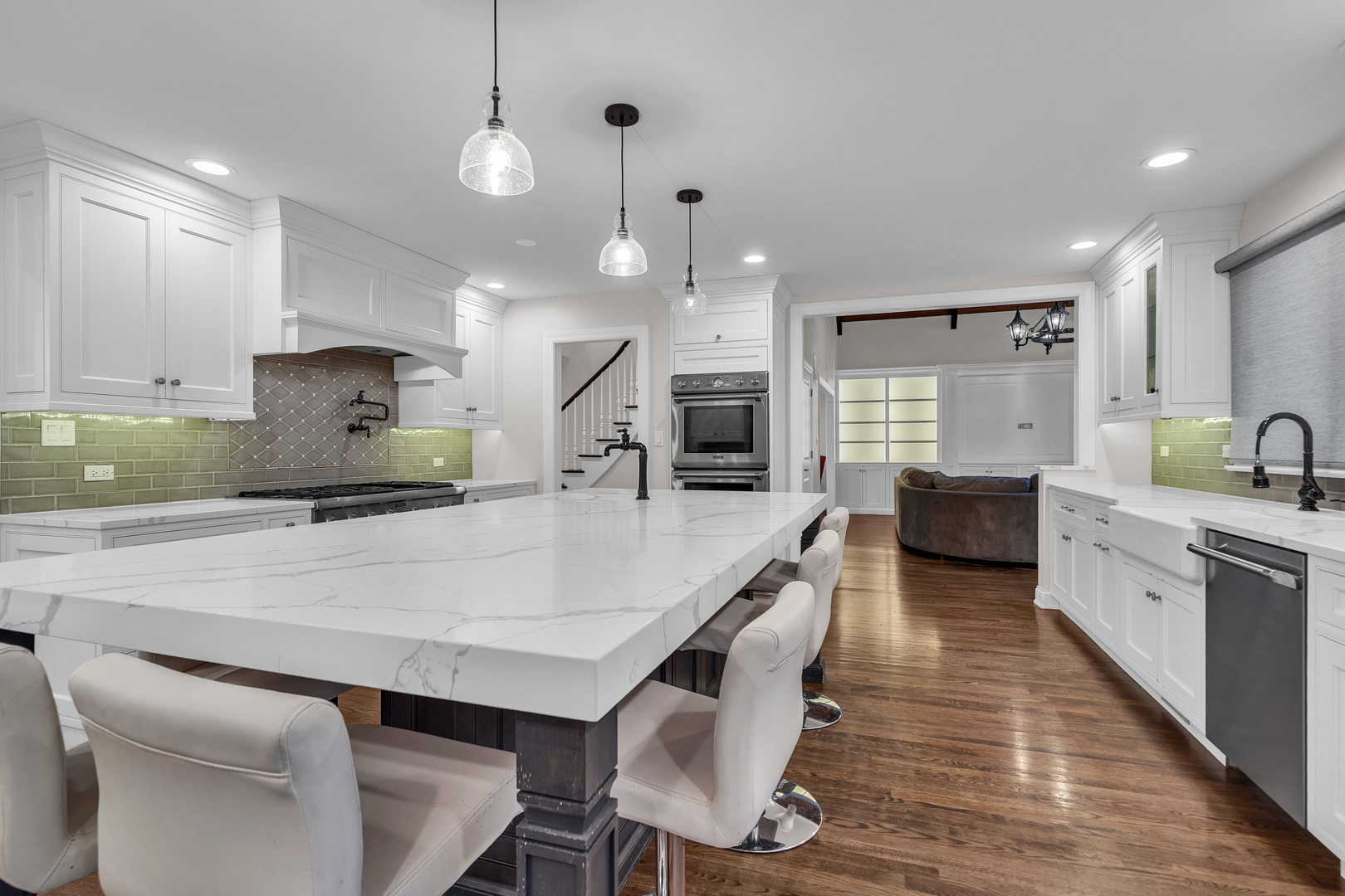 17 Baybrook Lane, Oak Brook, IL 60523