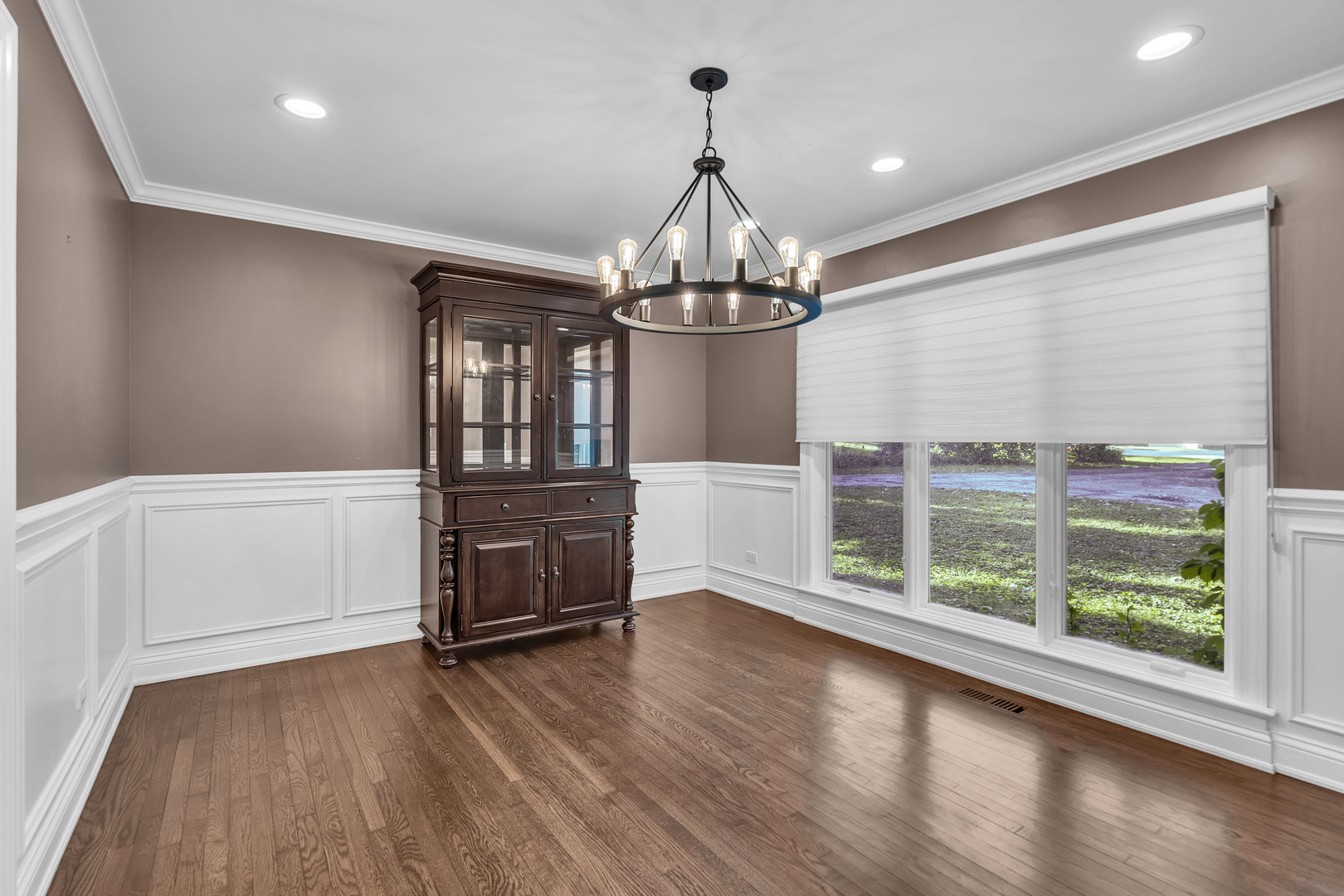 17 Baybrook Lane, Oak Brook, IL 60523