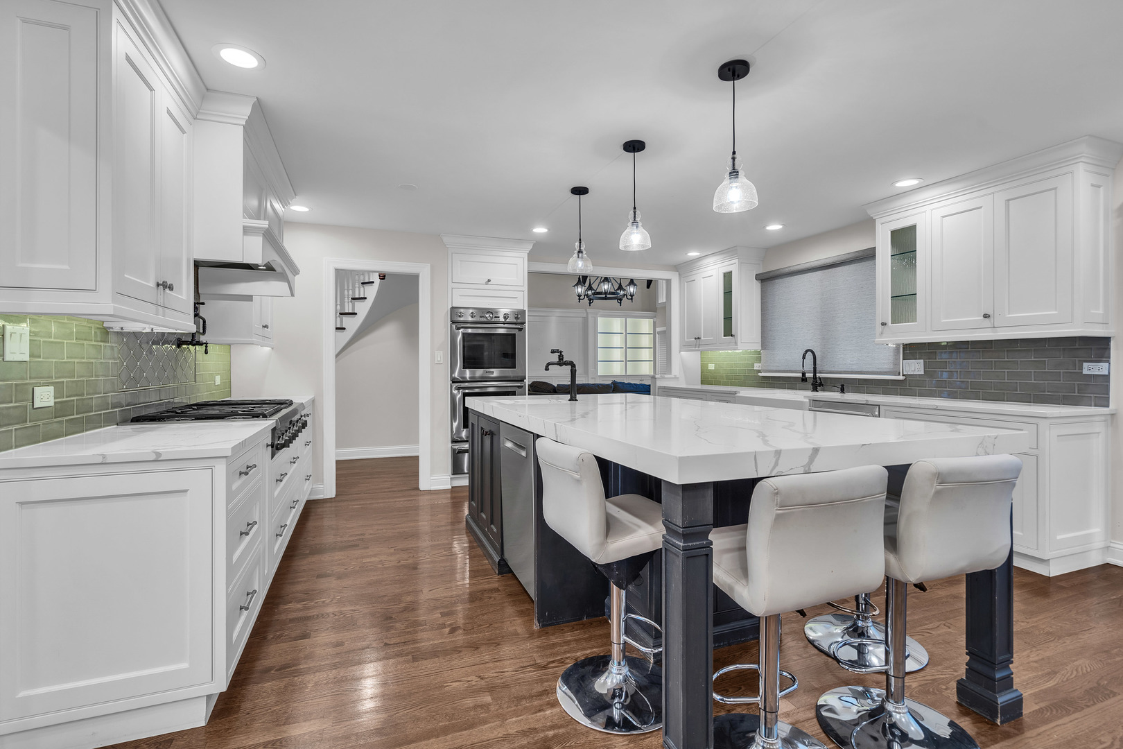 17 Baybrook Lane, Oak Brook, IL 60523