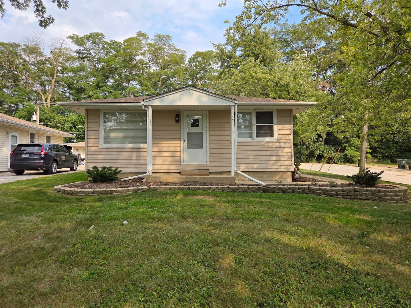 1 Stone Avenue, North Aurora, IL 60542