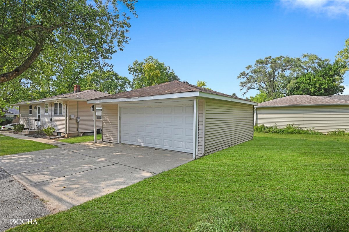 1 Stone Avenue, North Aurora, IL 60542