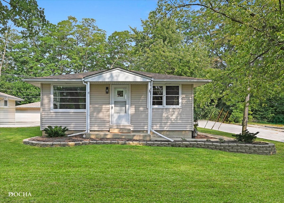 1 Stone Avenue, North Aurora, IL 60542