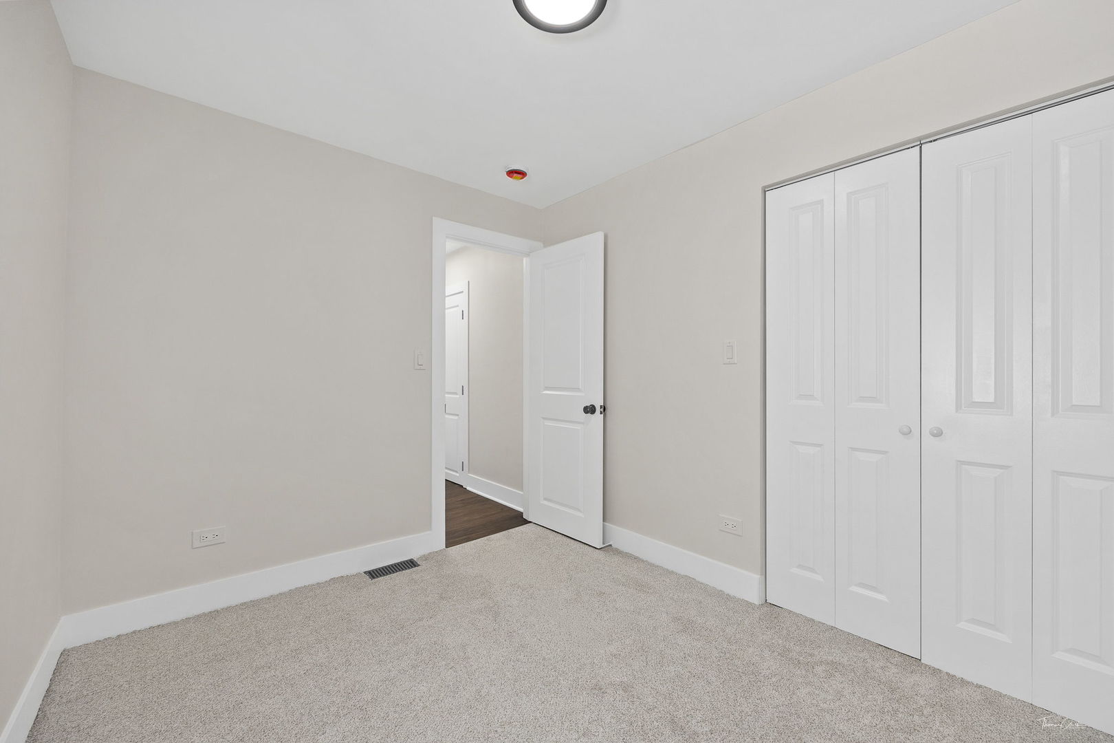 1926 S 19th Avenue, Maywood, IL 60153