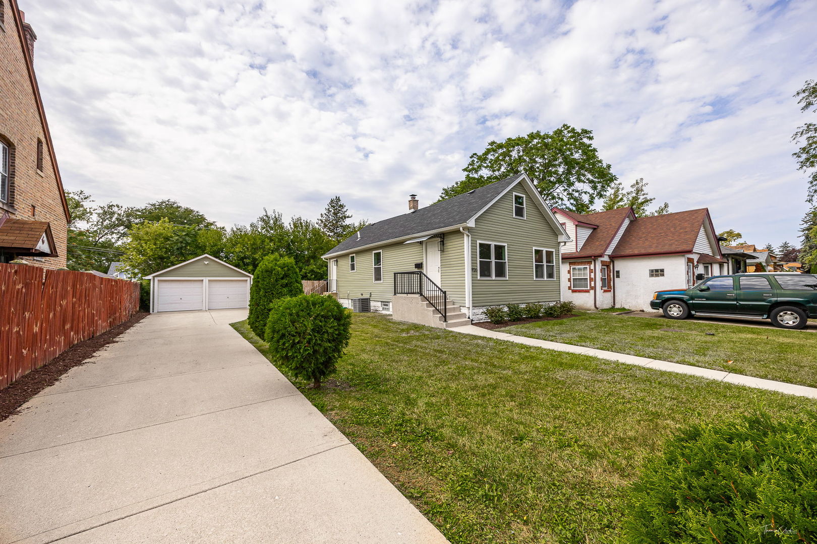 1926 S 19th Avenue, Maywood, IL 60153