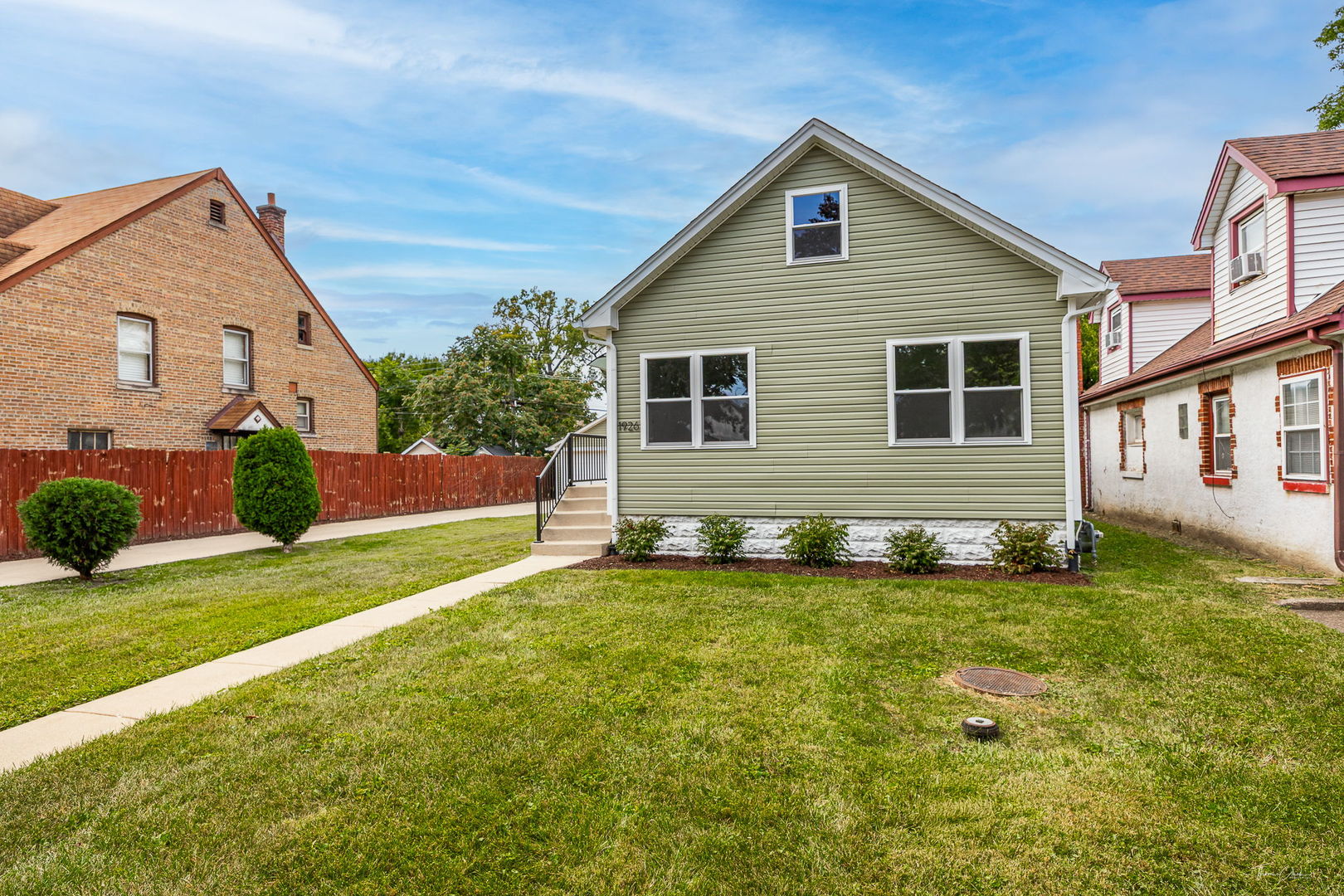 1926 S 19th Avenue, Maywood, IL 60153