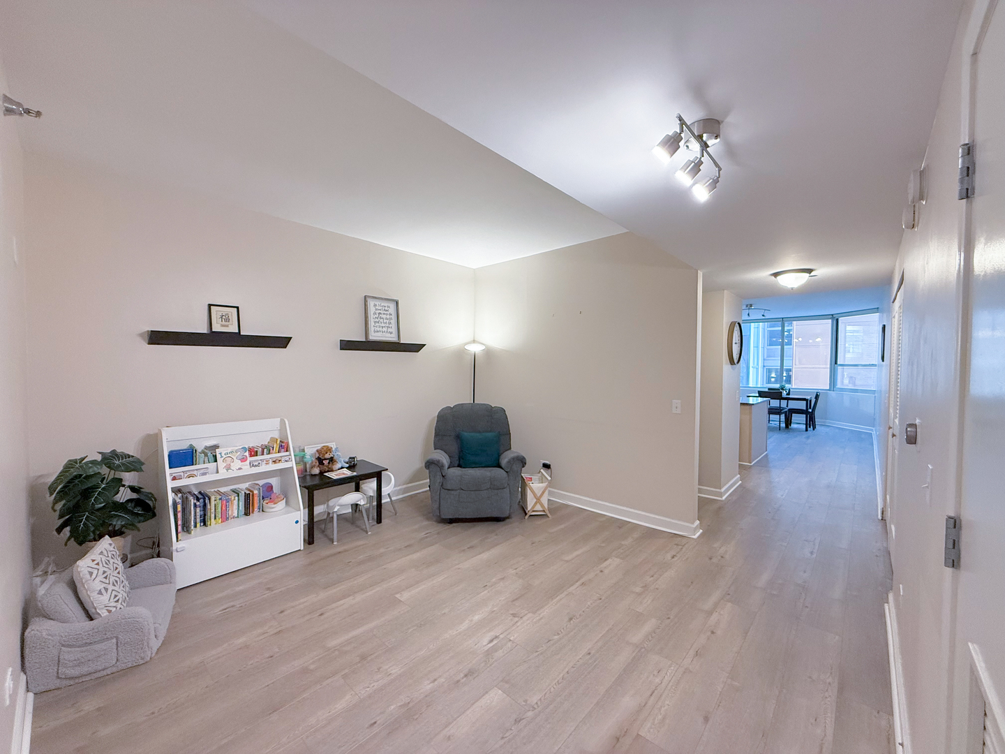 720 W Randolph Street #608, Chicago, IL 60661