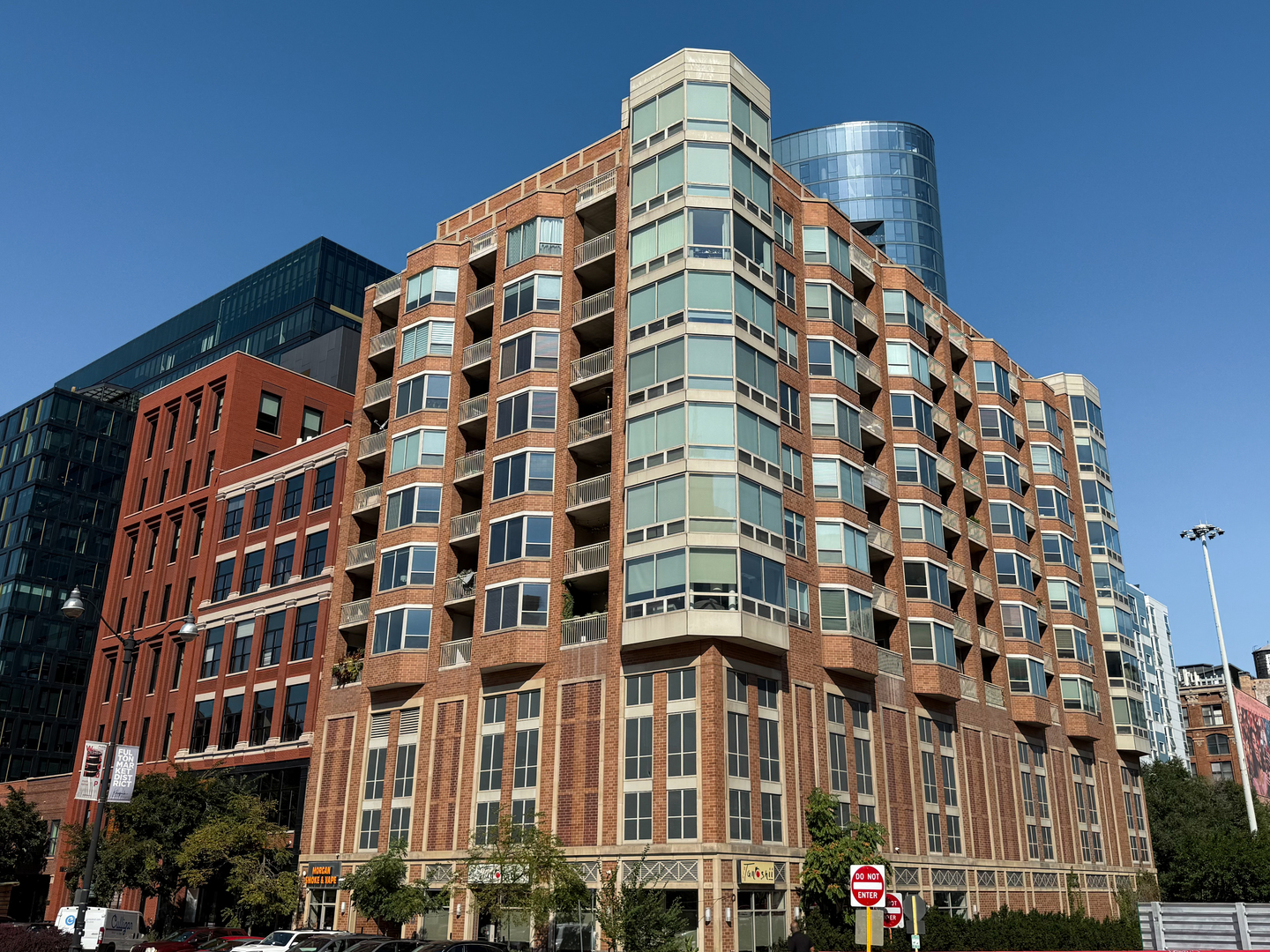 720 W Randolph Street #608, Chicago, IL 60661
