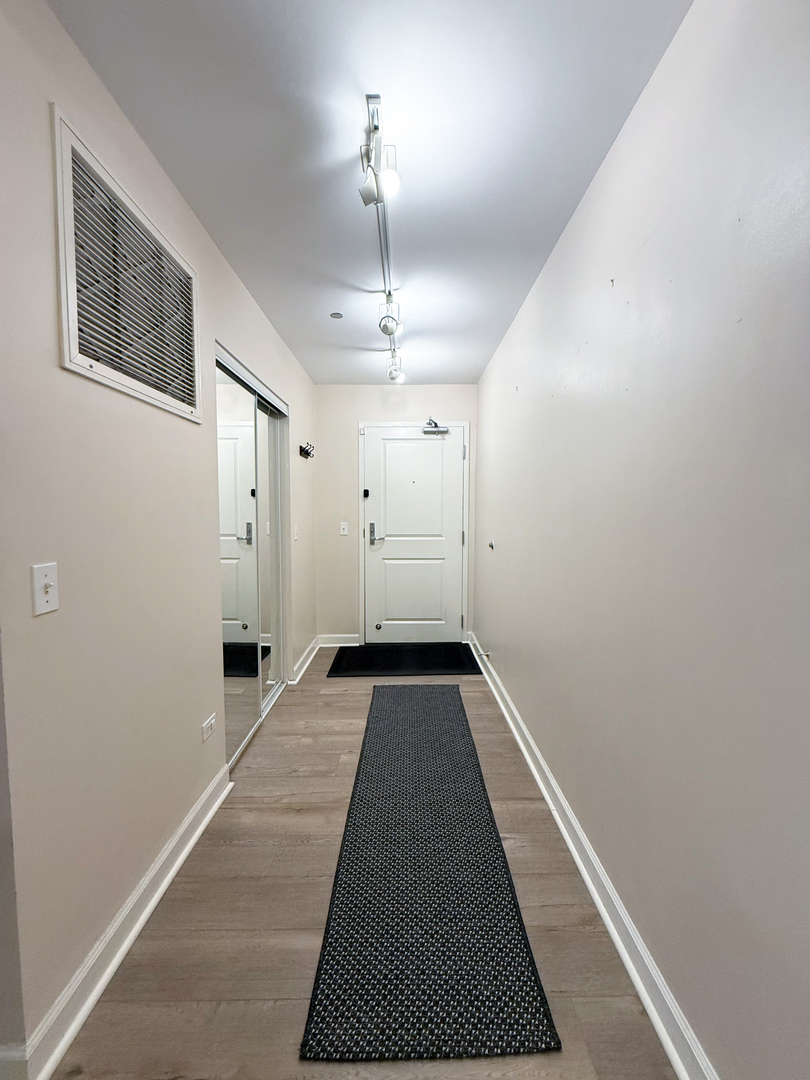 720 W Randolph Street #608, Chicago, IL 60661