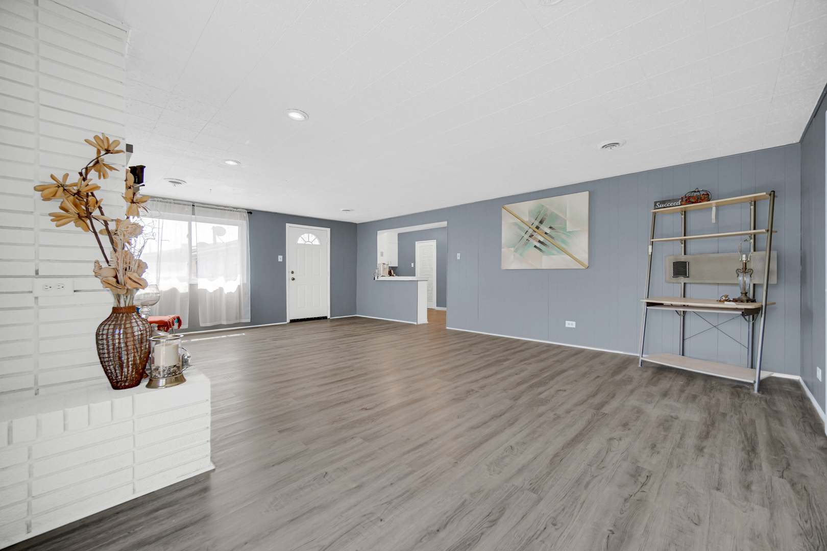 1455 Burnham Avenue, Calumet City, IL 60409