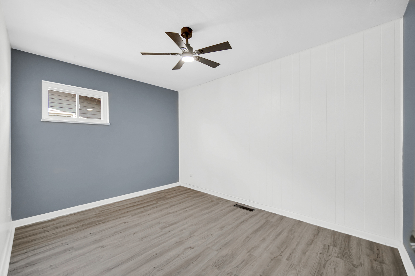 1455 Burnham Avenue, Calumet City, IL 60409