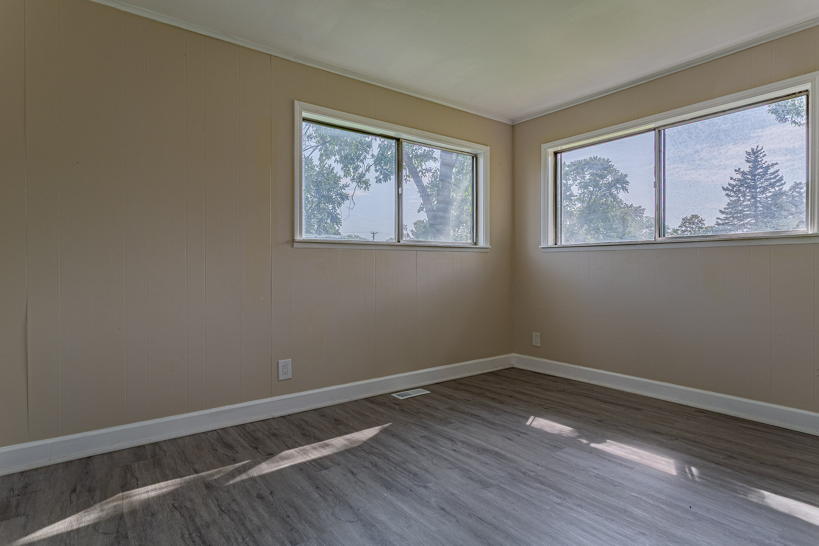 120 GROW Lane, Streamwood, IL 60107