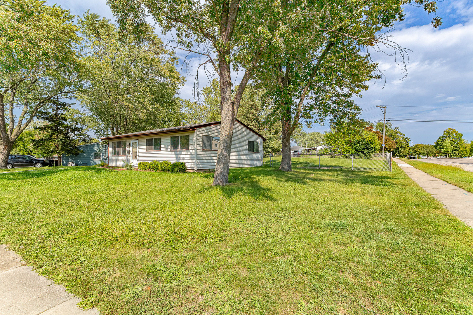 120 GROW Lane, Streamwood, IL 60107