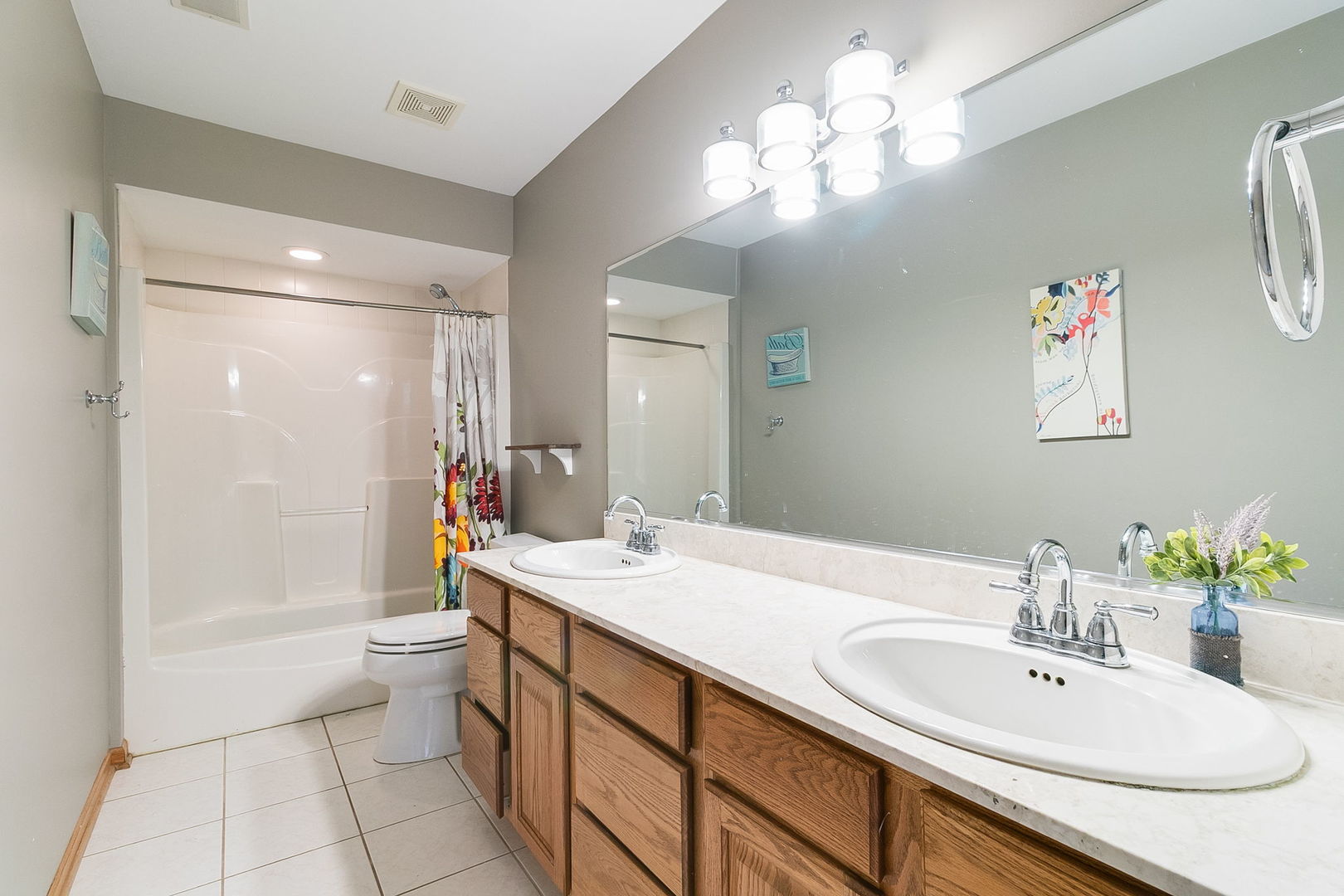 9711 Tulley Avenue, Oak Lawn, IL 60453