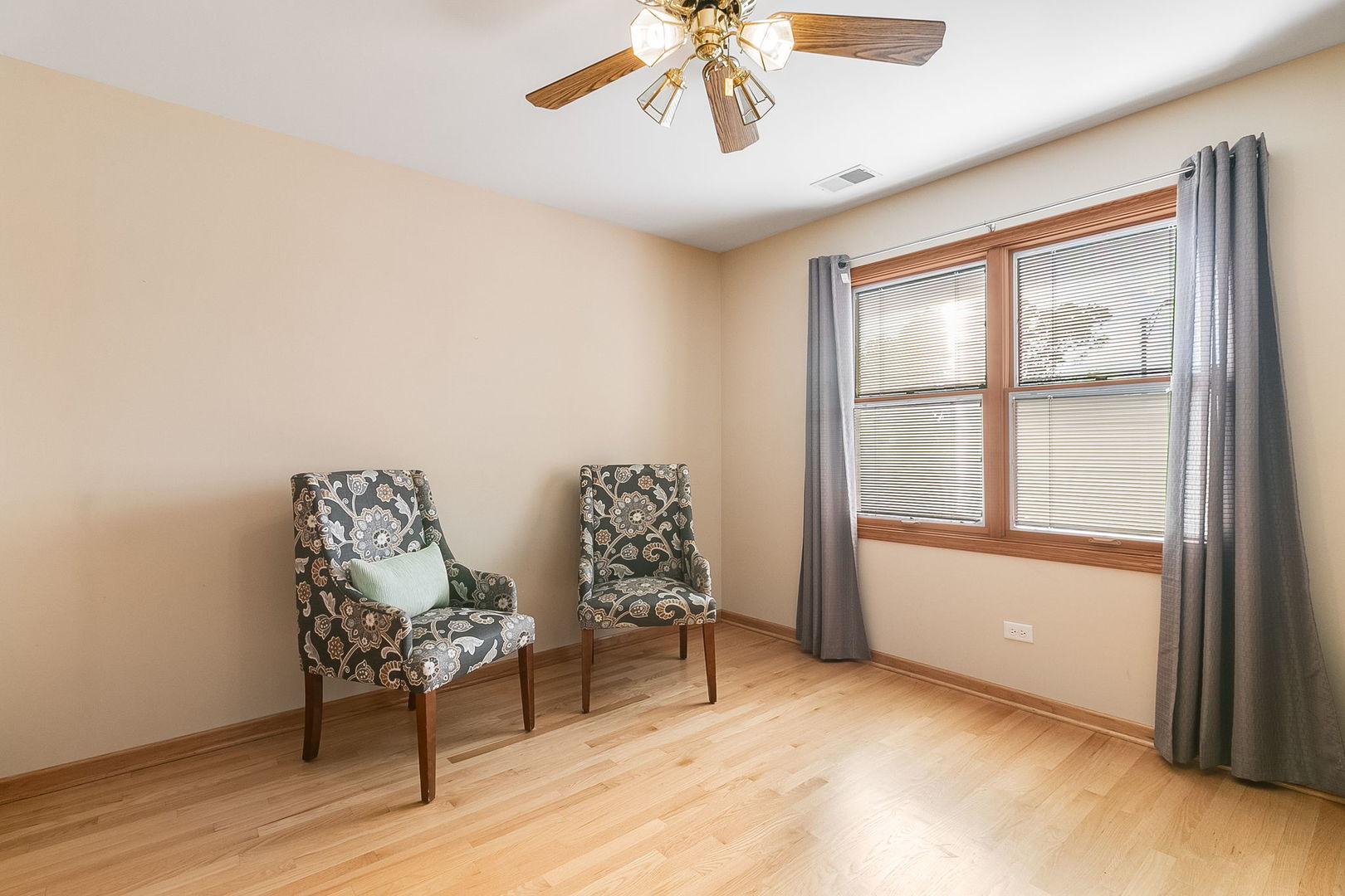 9711 Tulley Avenue, Oak Lawn, IL 60453