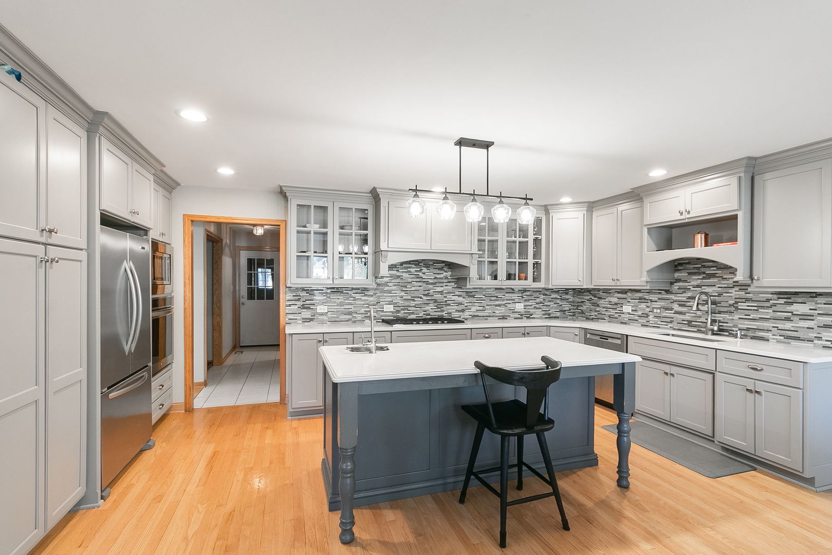 9711 Tulley Avenue, Oak Lawn, IL 60453