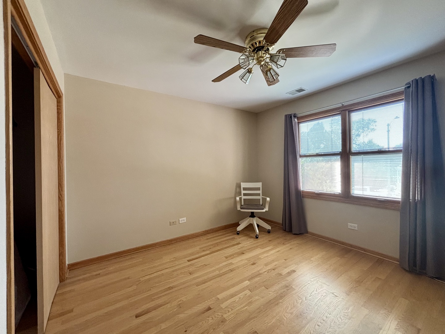 9711 Tulley Avenue, Oak Lawn, IL 60453