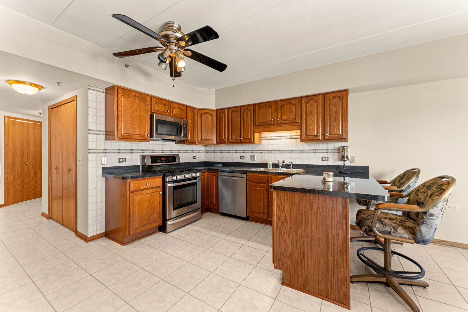 11901 Windemere Court #301, Orland Park, IL 60467