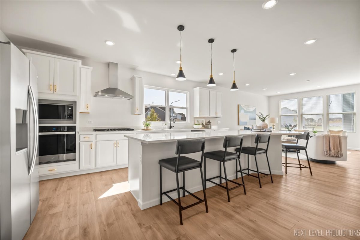 2308 Lawlor Lane, Naperville, IL 60564