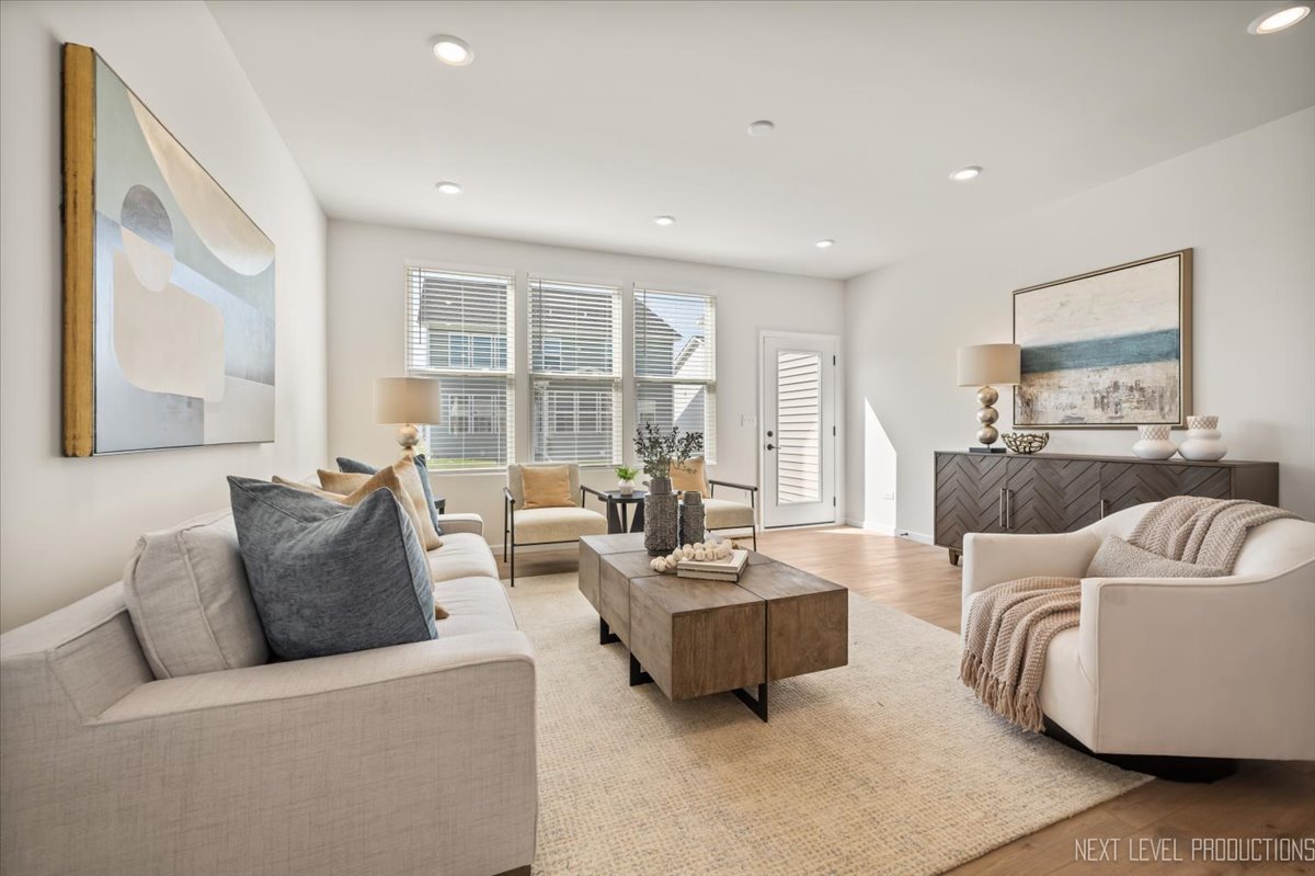 2308 Lawlor Lane, Naperville, IL 60564