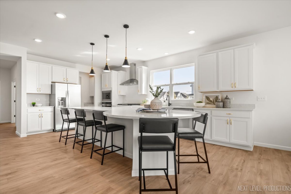 2308 Lawlor Lane, Naperville, IL 60564
