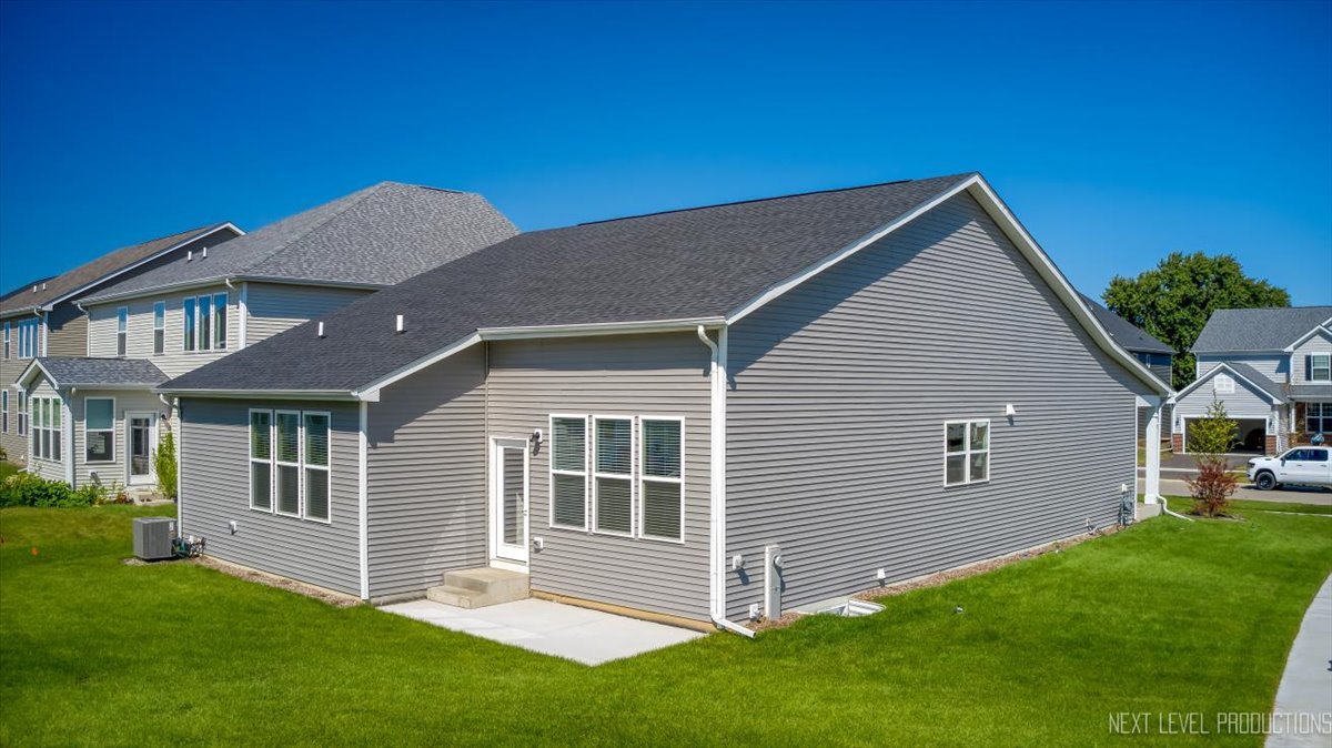 2308 Lawlor Lane, Naperville, IL 60564