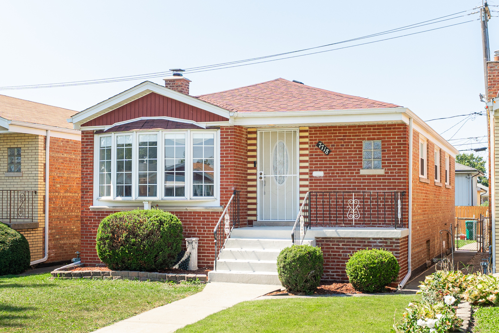 7718 Meade Avenue, Burbank, IL 60459