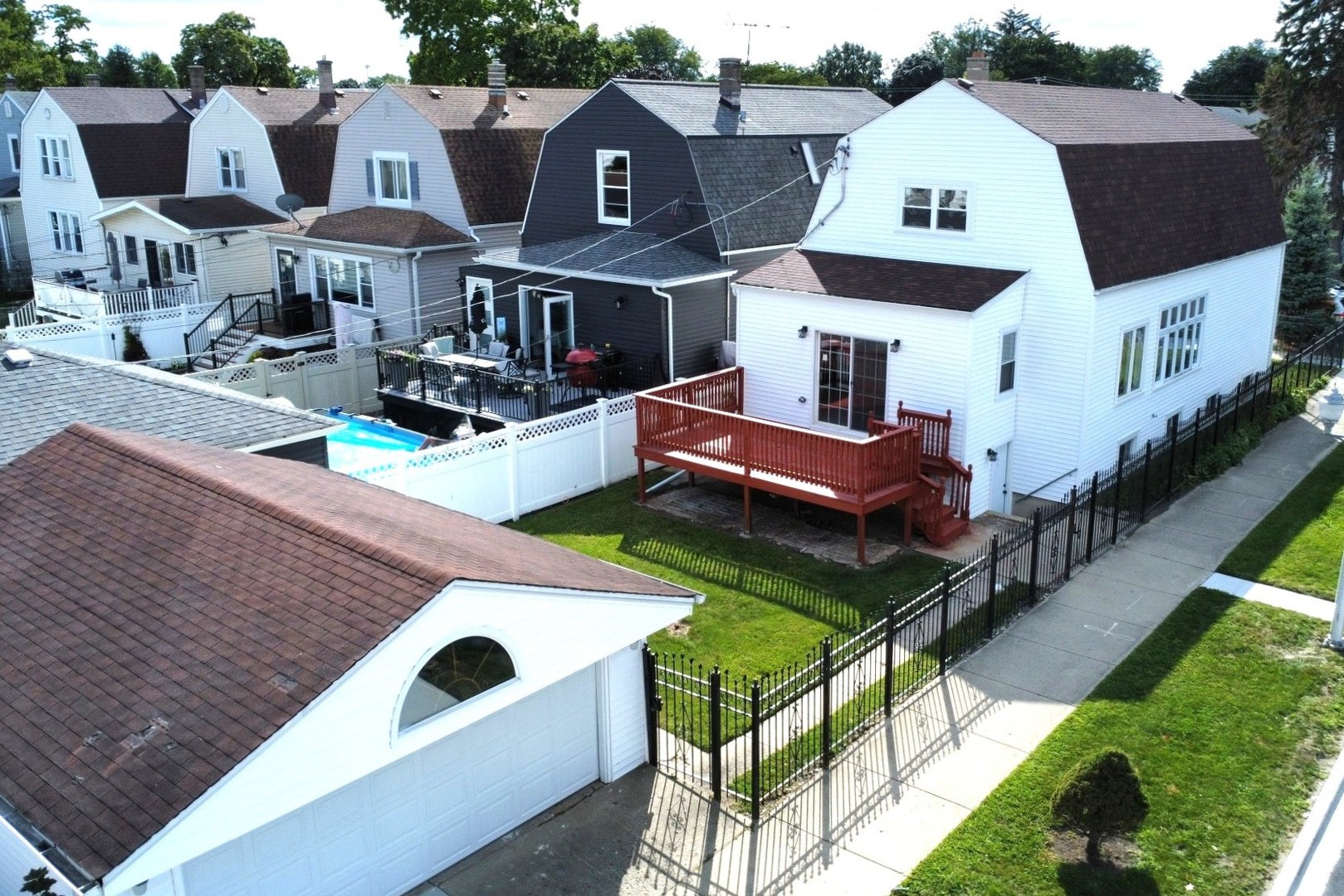 5657 N Parkside Avenue, Chicago, IL 60646