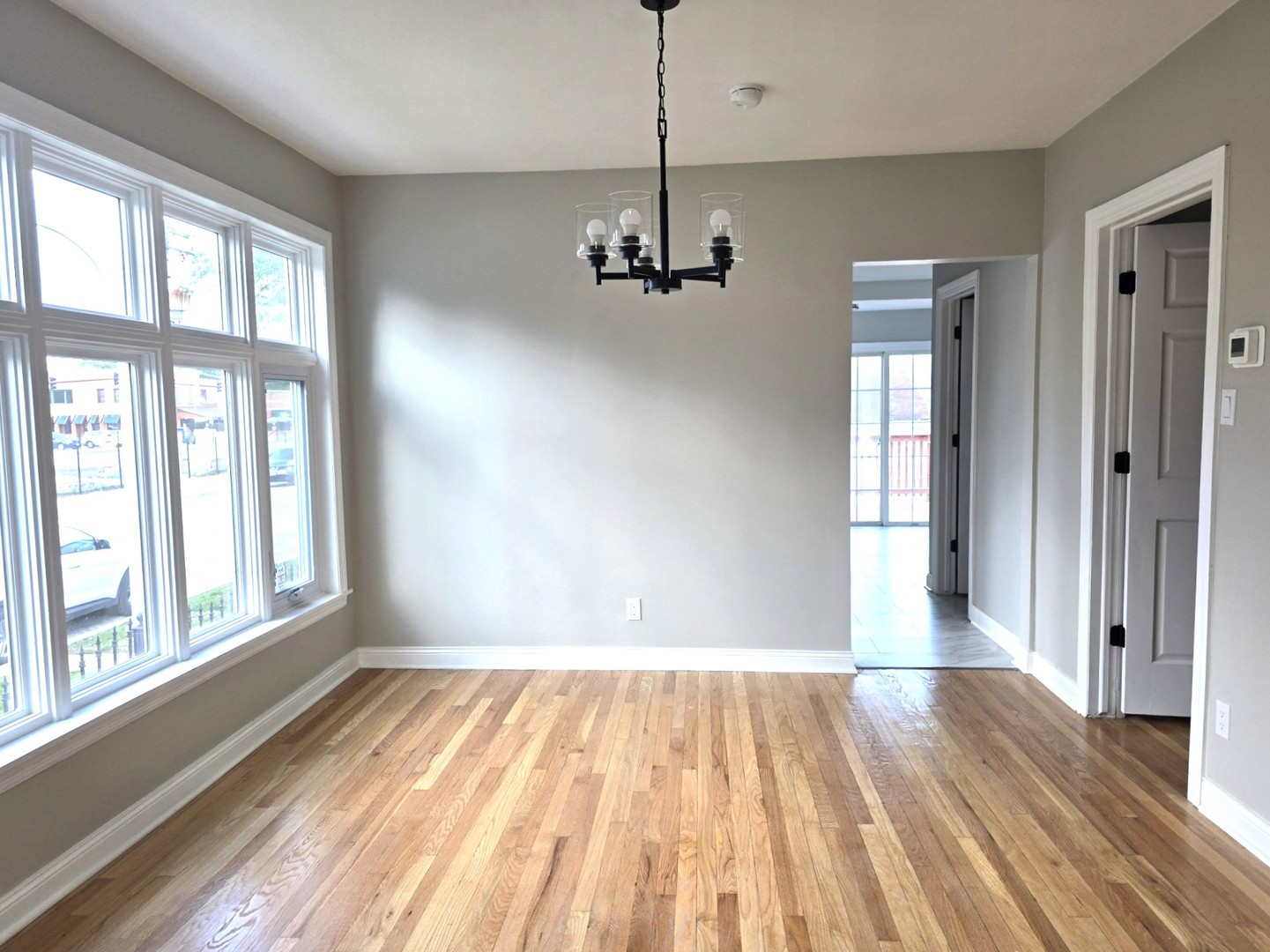 5657 N Parkside Avenue, Chicago, IL 60646