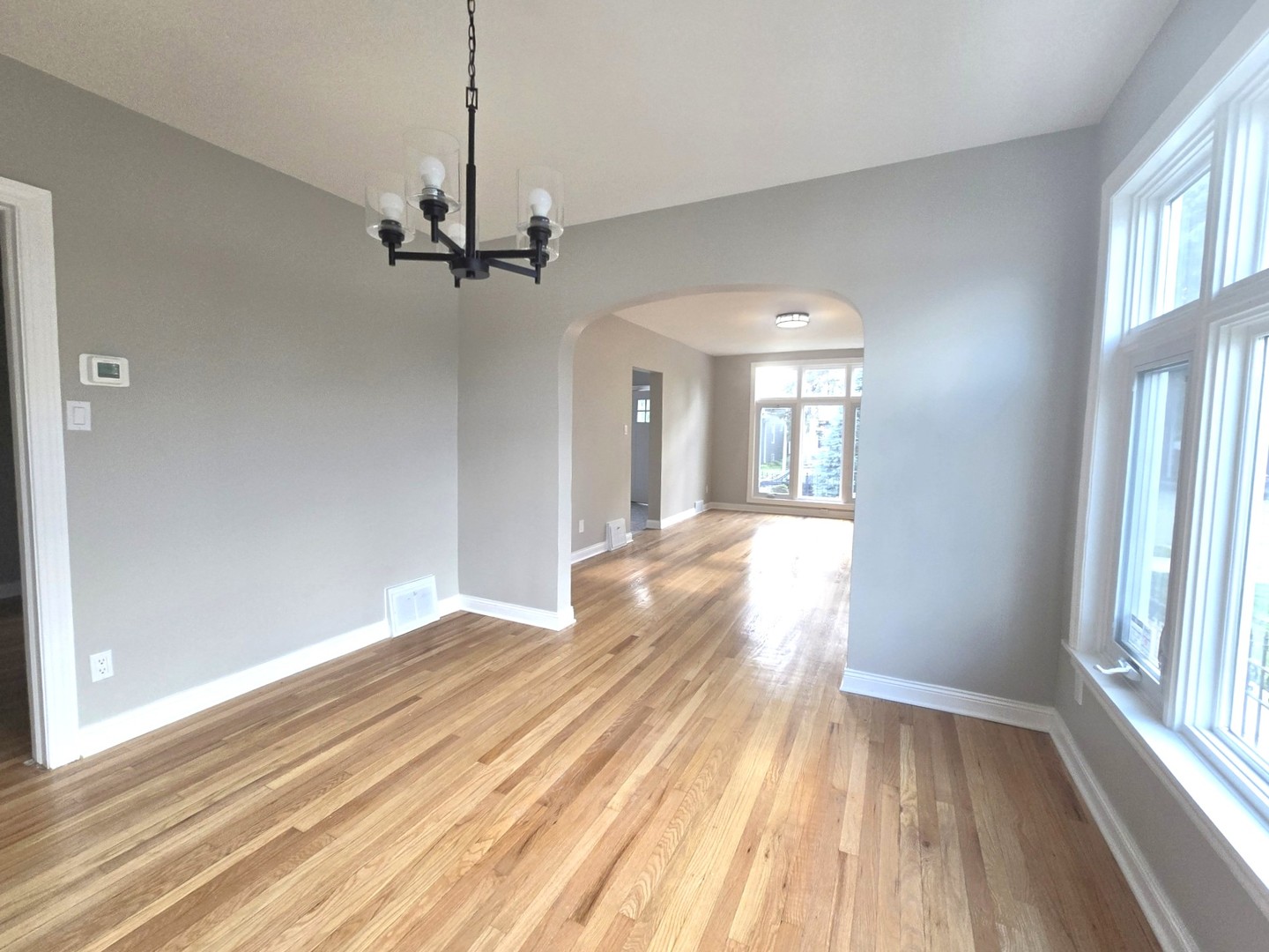 5657 N Parkside Avenue, Chicago, IL 60646