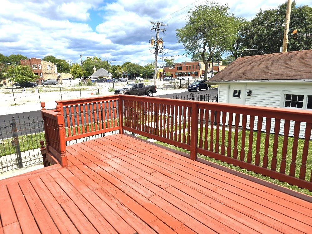 5657 N Parkside Avenue, Chicago, IL 60646