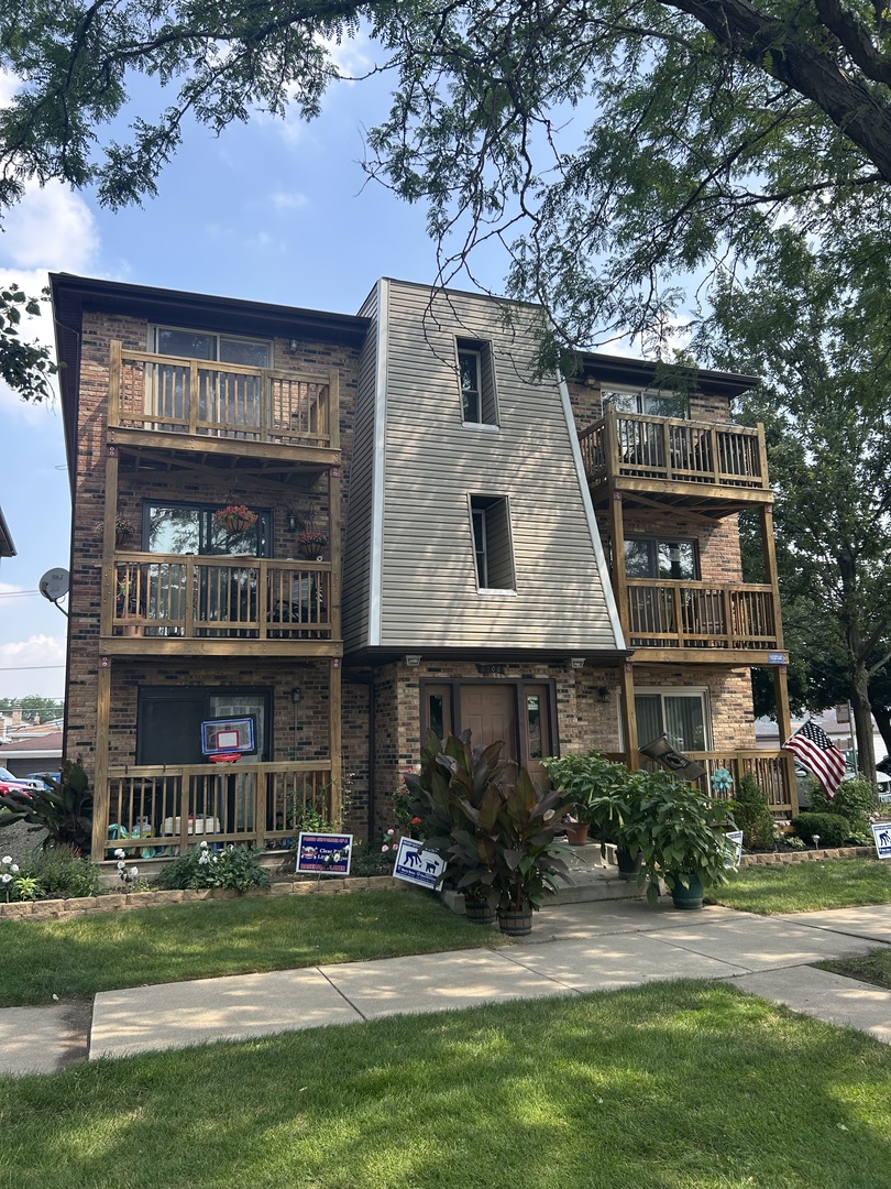 6700 W 64TH Place #3E, Chicago, IL 60638