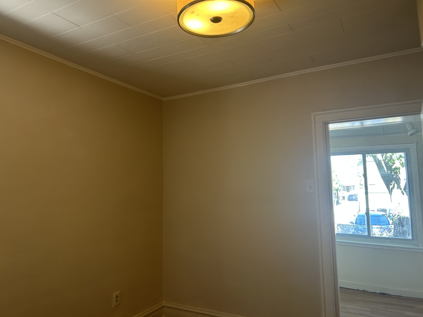 3240 W Victoria Street, Chicago, IL 60659