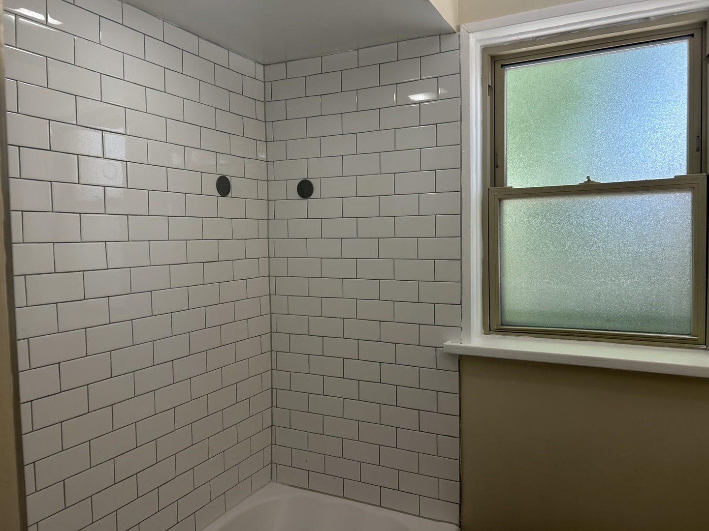 3240 W Victoria Street, Chicago, IL 60659