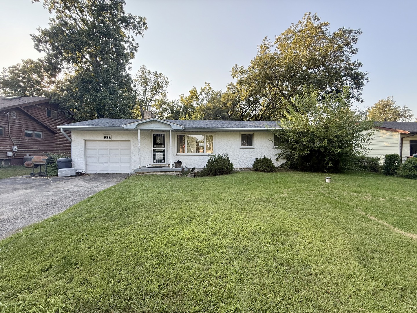 988 Spruce Lane, St. Anne, IL 60964