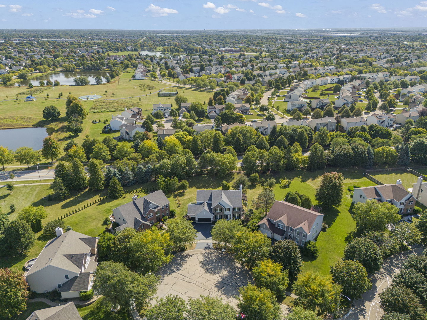 5 Player Court, Bolingbrook, IL 60490