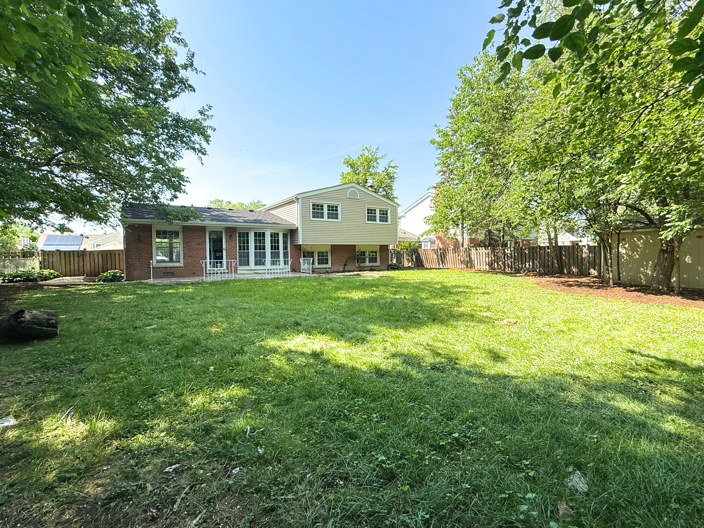 1807 S SURREY RIDGE Drive, Arlington Heights, IL 60005
