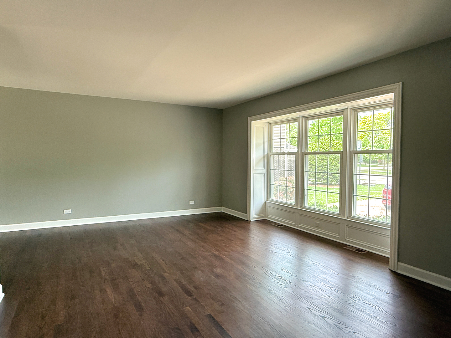 1807 S SURREY RIDGE Drive, Arlington Heights, IL 60005