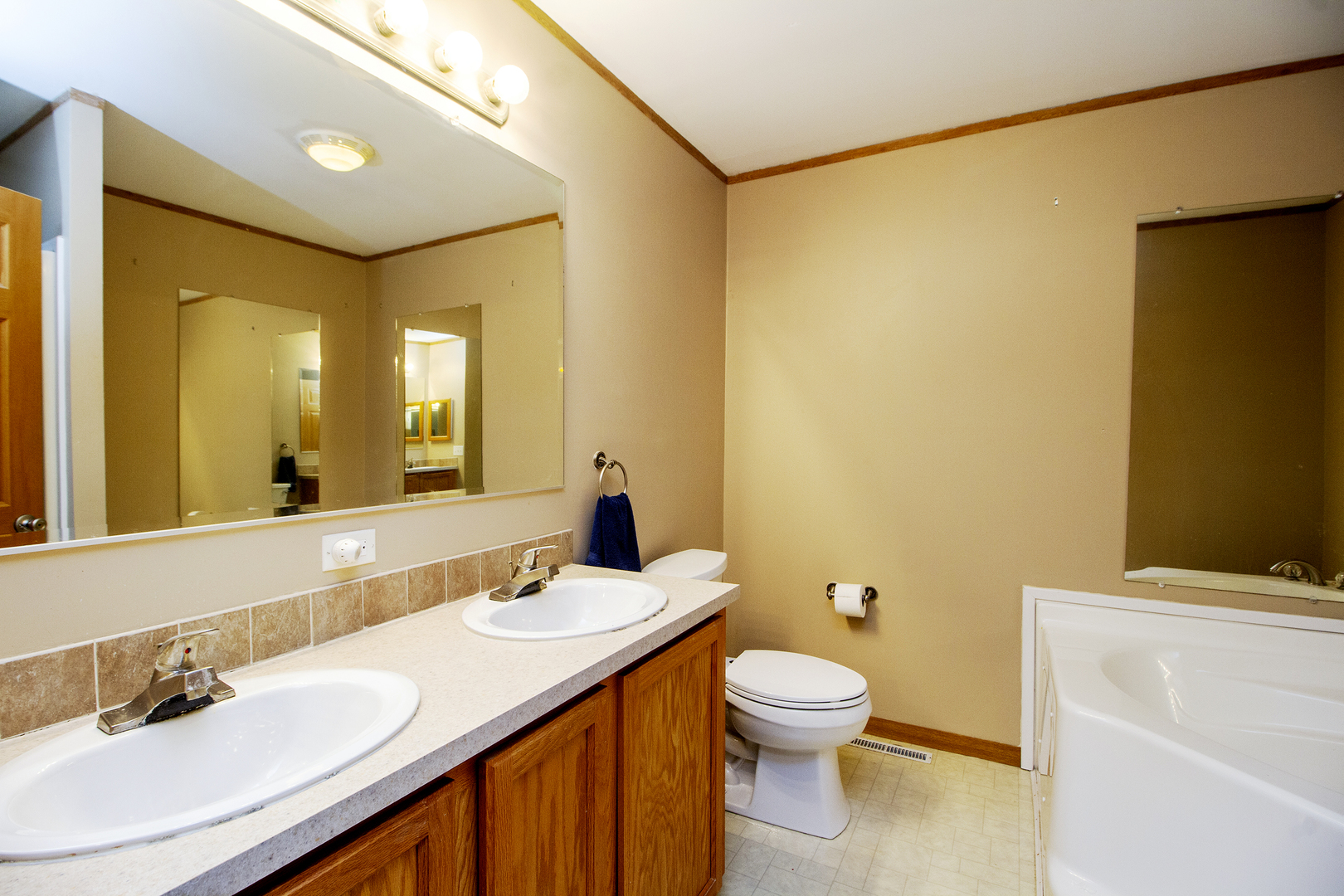 7 Saint Pauls Drive, Bourbonnais, IL 60914