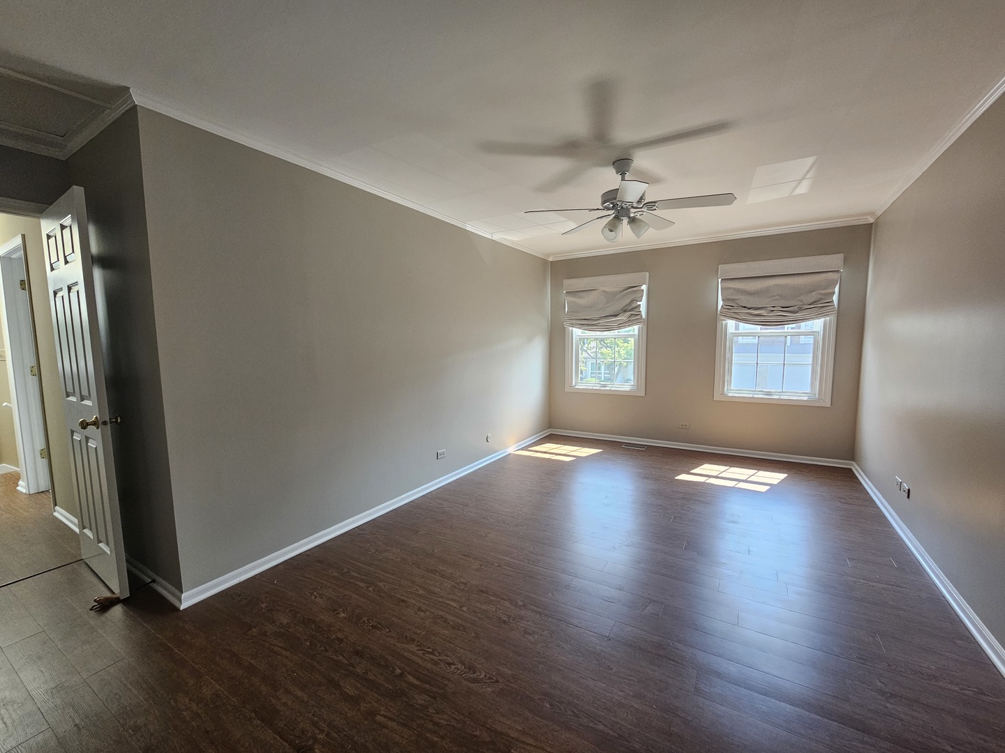 1745 Ennis Lane, Wheaton, IL 60189