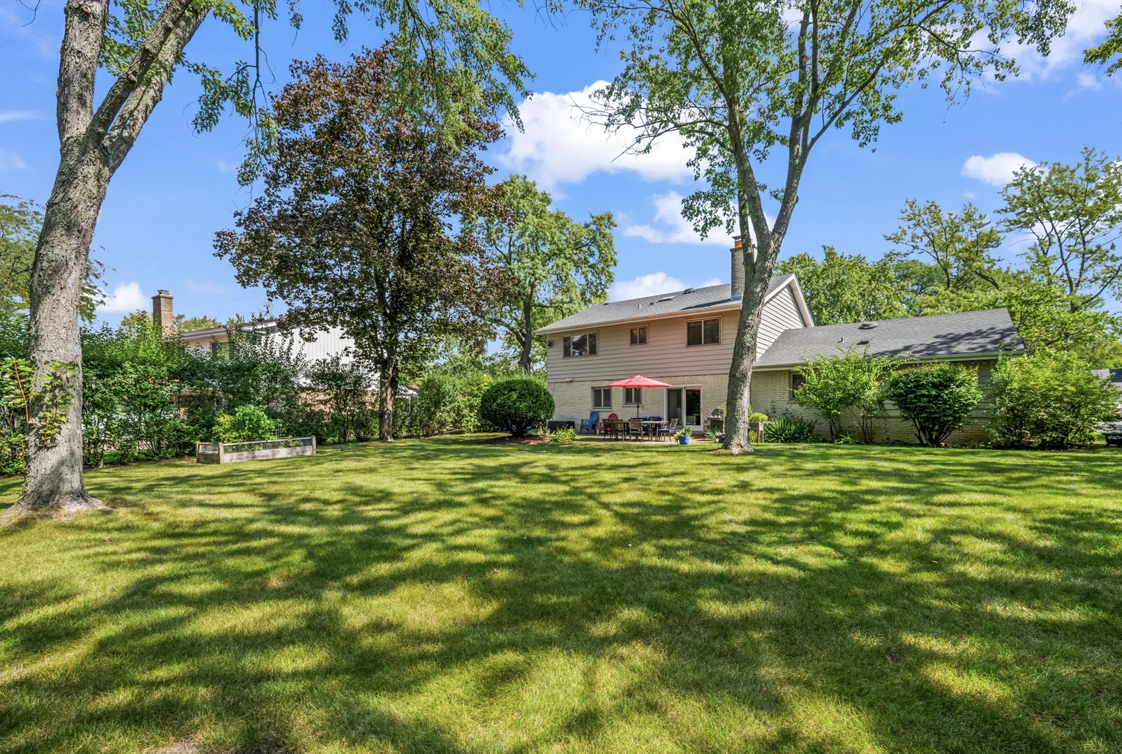 1746 Ellendale Drive, Northbrook, IL 60062
