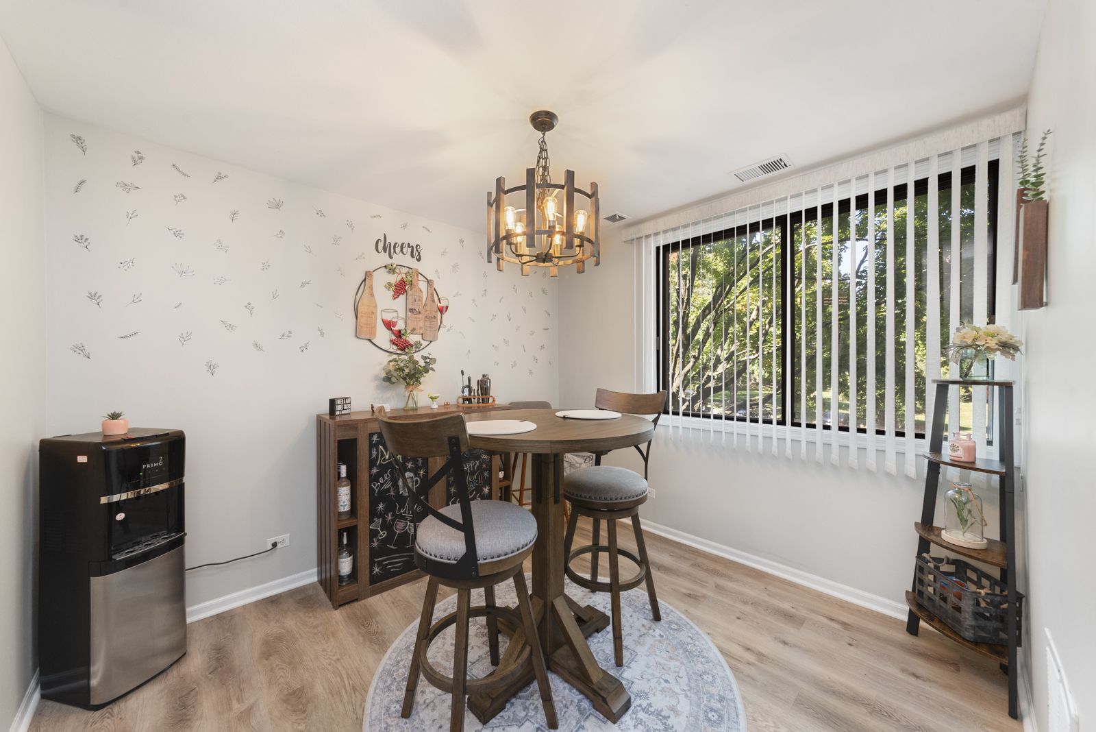 440 Raintree Court #1D, Glen Ellyn, IL 60137
