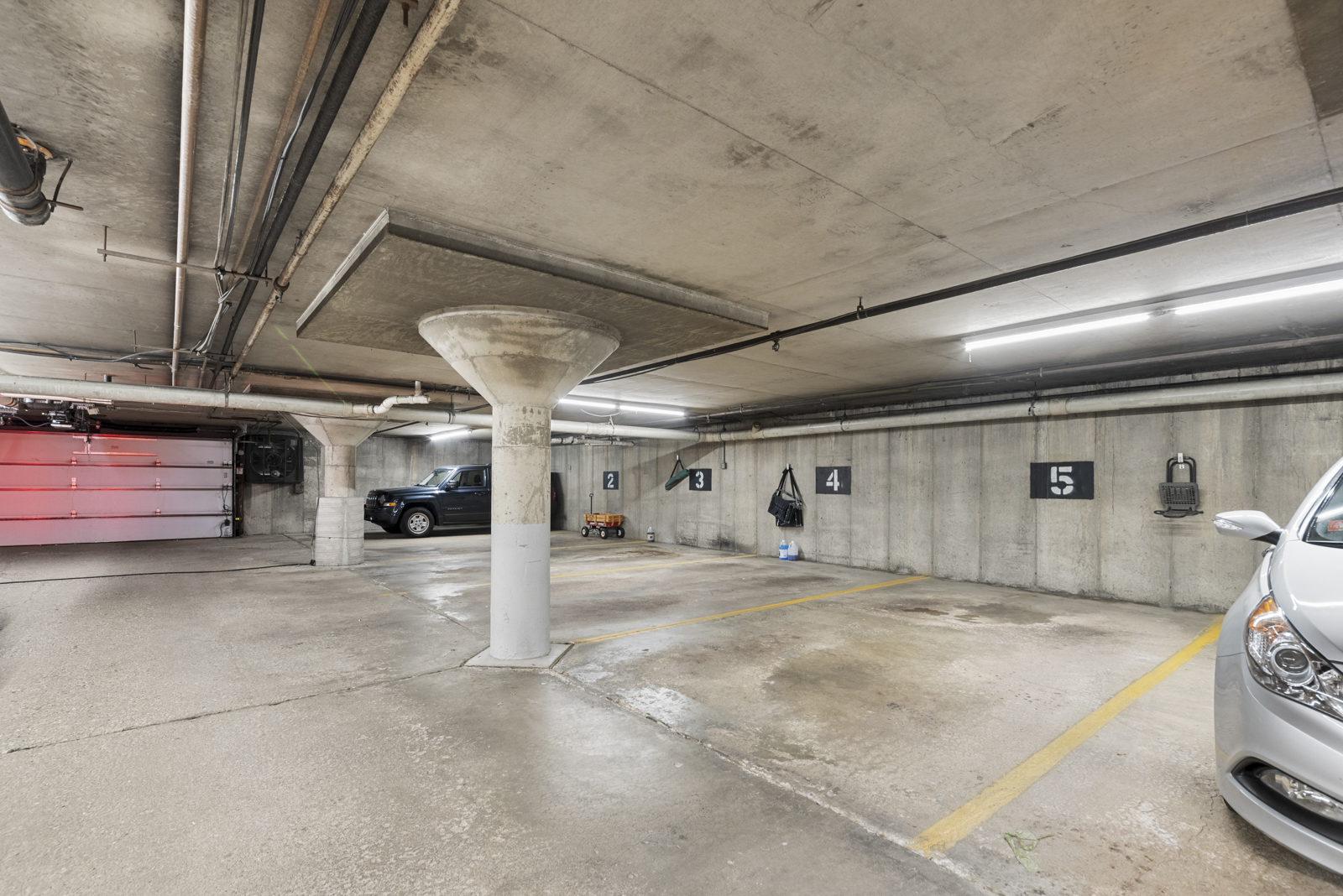 440 Raintree Court #1D, Glen Ellyn, IL 60137