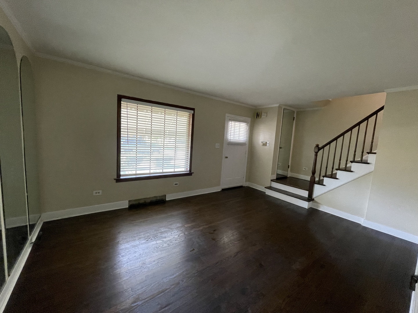 2227 S 10TH Avenue, Broadview, IL 60155