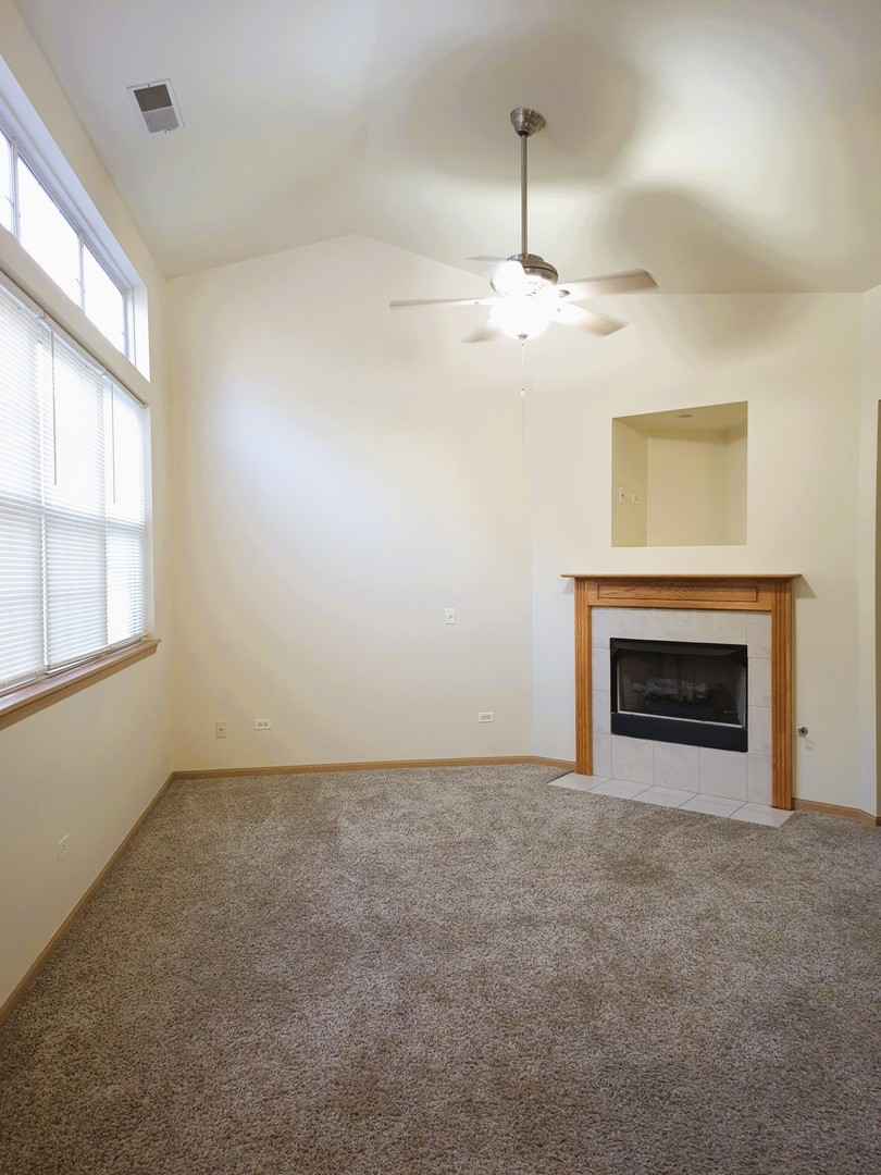 2219 Waterleaf Court #203, Naperville, IL 60564