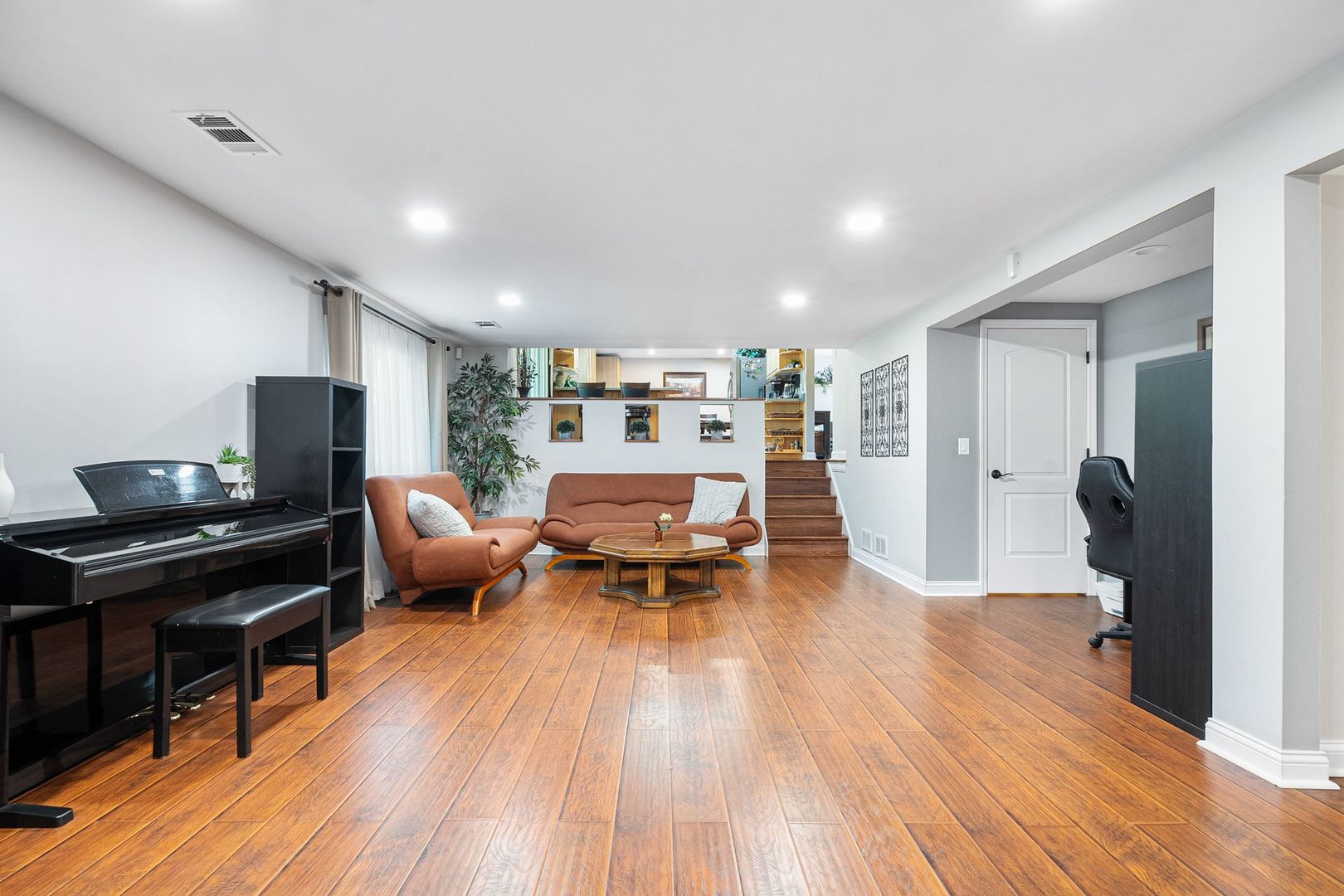 12360 Derby Lane, Orland Park, IL 60467