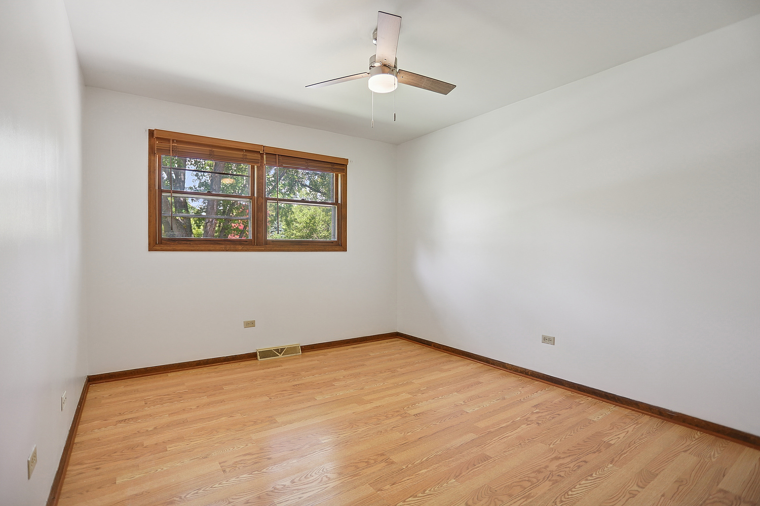 30W535 Avard Road, West Chicago, IL 60185