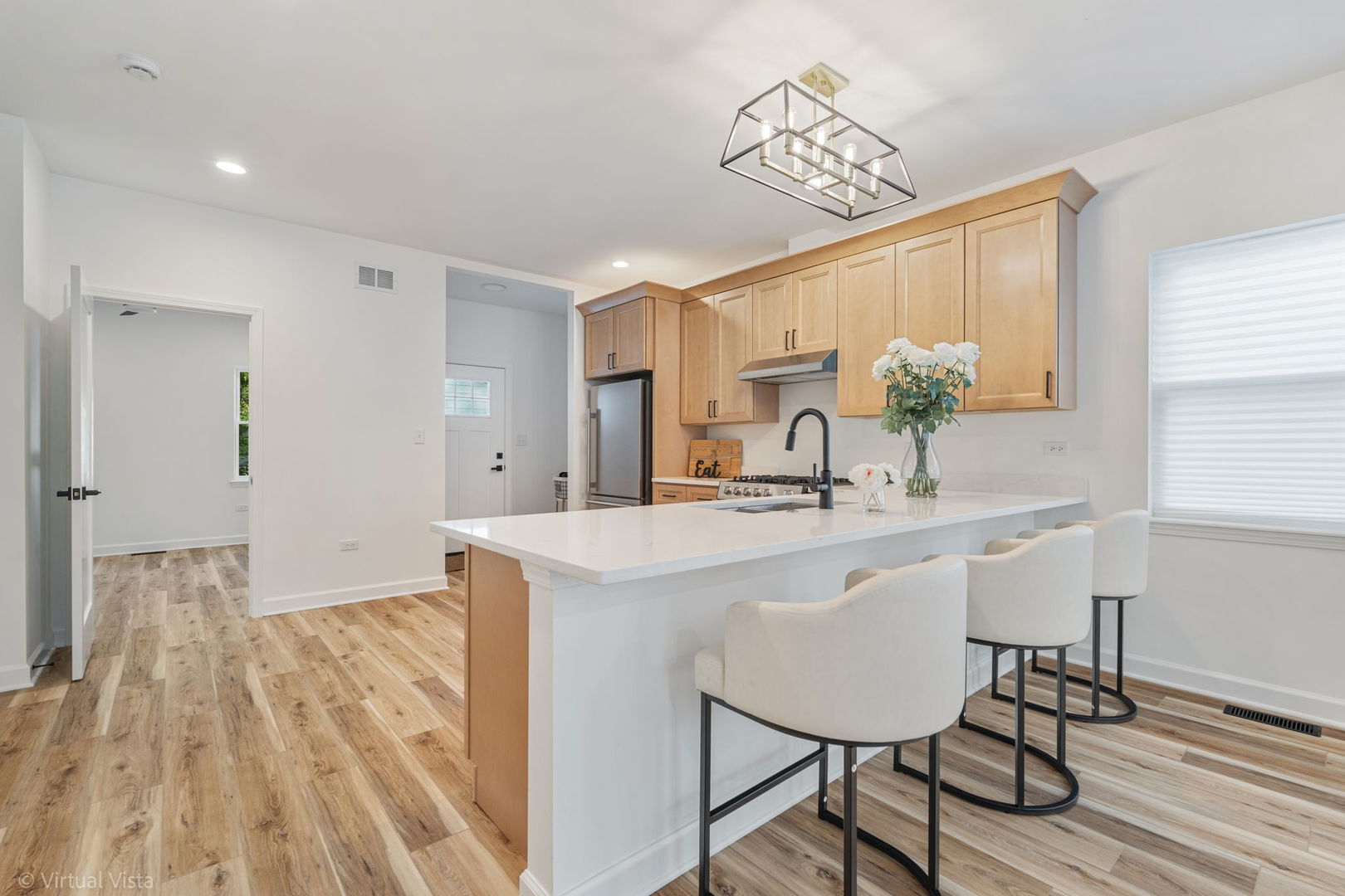 535 Ashland Avenue, Elgin, IL 60123