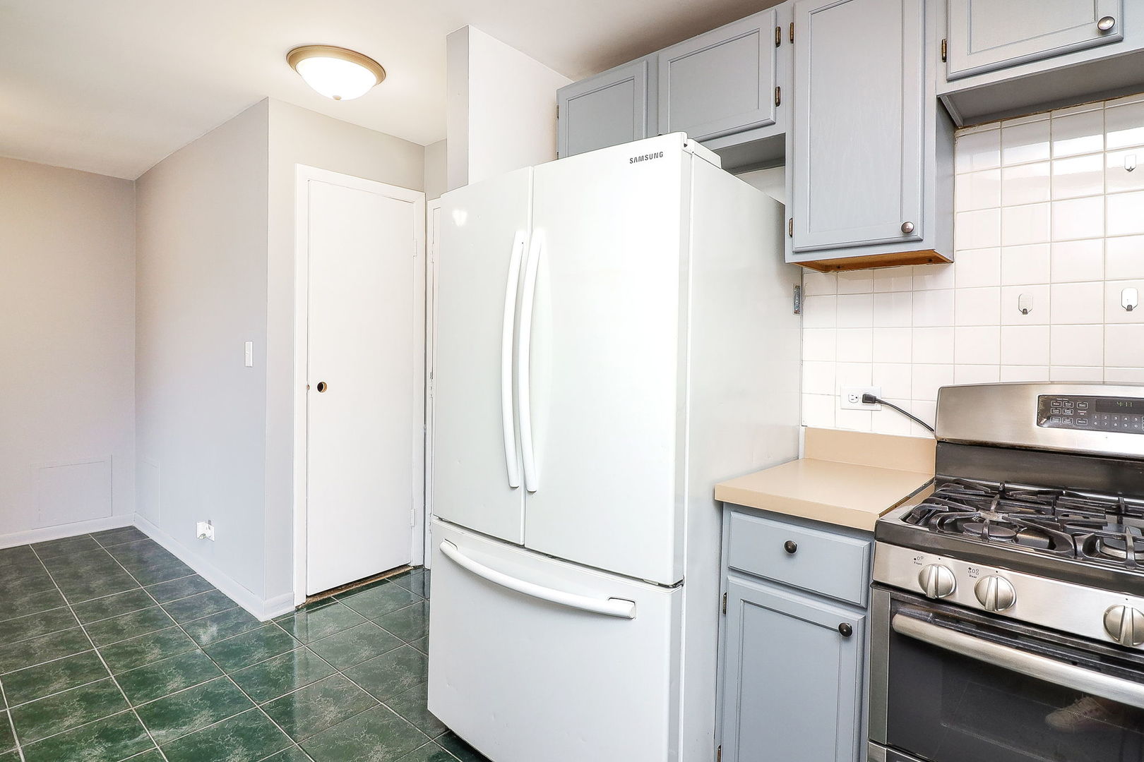 16B Kingery Quarter #208, Willowbrook, IL 60527